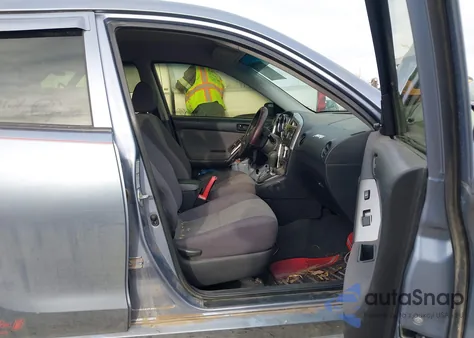 2006 Toyota Matrix from USA, damaged, VIN 2T1LR32E76C557032